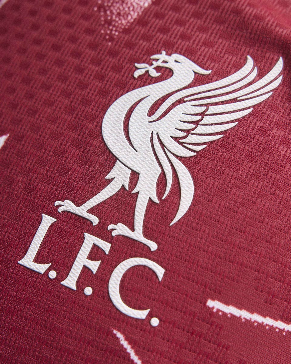 UNIFORME LIVERPOOL HOME 26/27