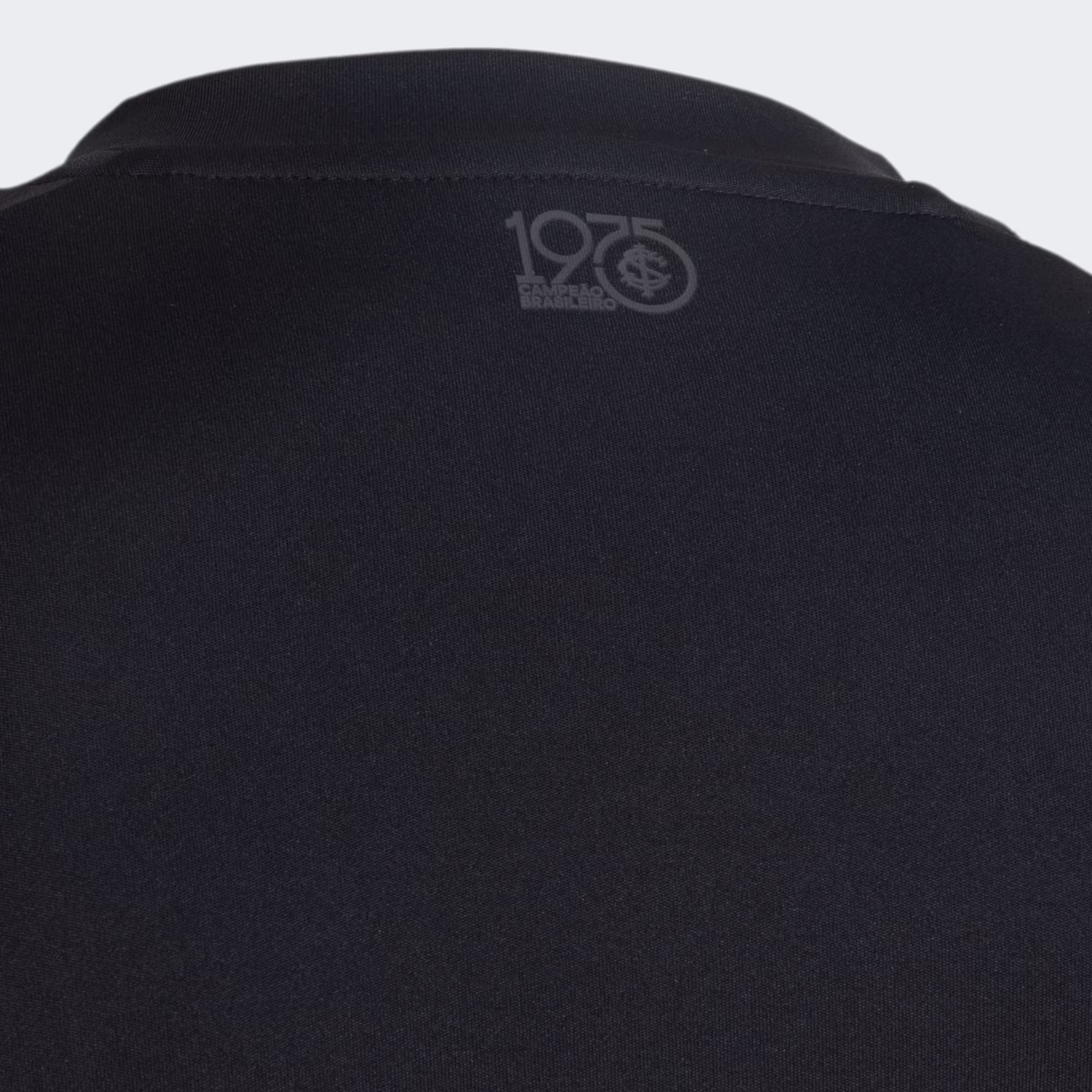 UNIFORME INTERNACIONAL ALL BLACK