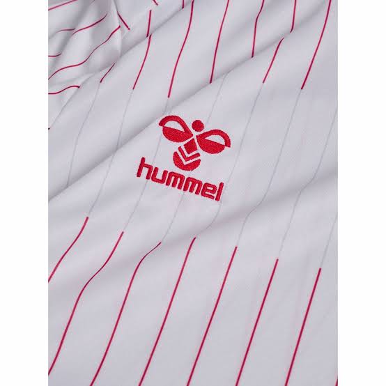 UNIFORME DINAMARCA AWAY 26/27